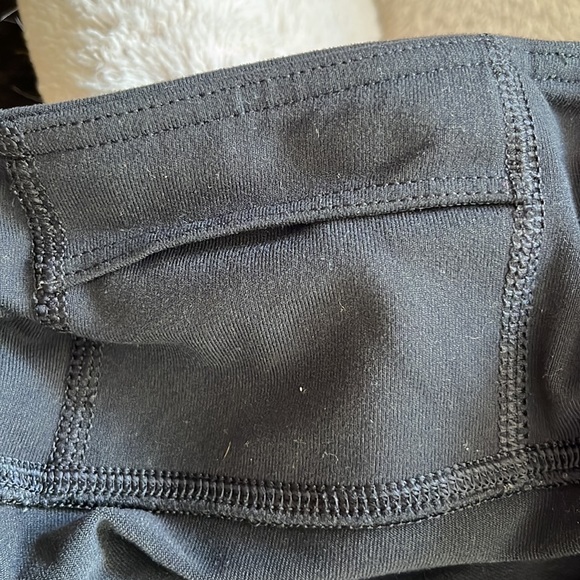 Athleta Quest Criss Cross Chaturanga Capri Leggings - Picture 7 of 11